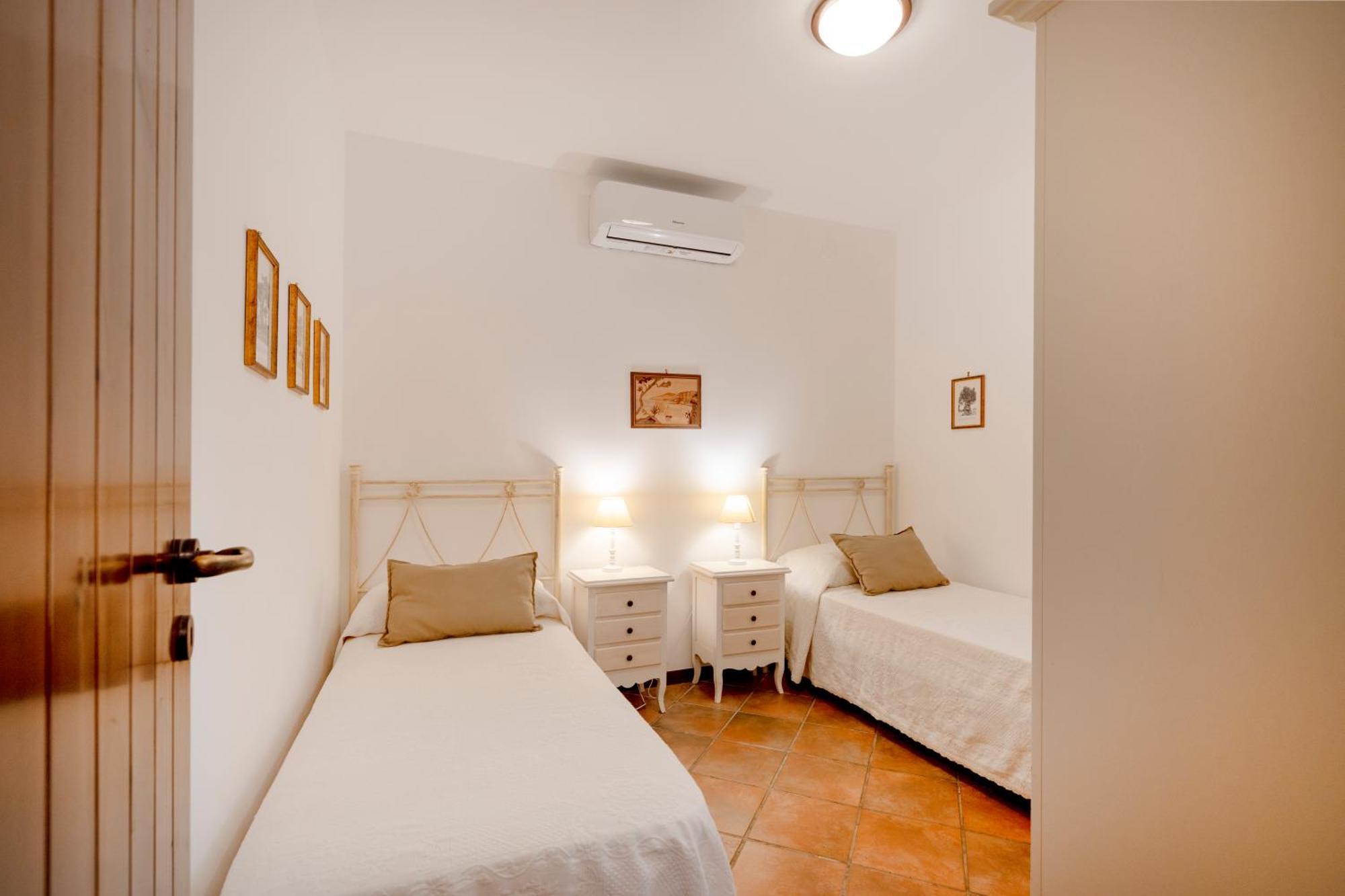 Il Trullo Delle Rose, Monopoli By Il Pumo Di Puglia Villa Cozzana Luaran gambar
